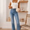 BLUSA ROMÁNTICA ENCAJE Y VOLANTES – ELEGANCIA ATEMPORAL D457